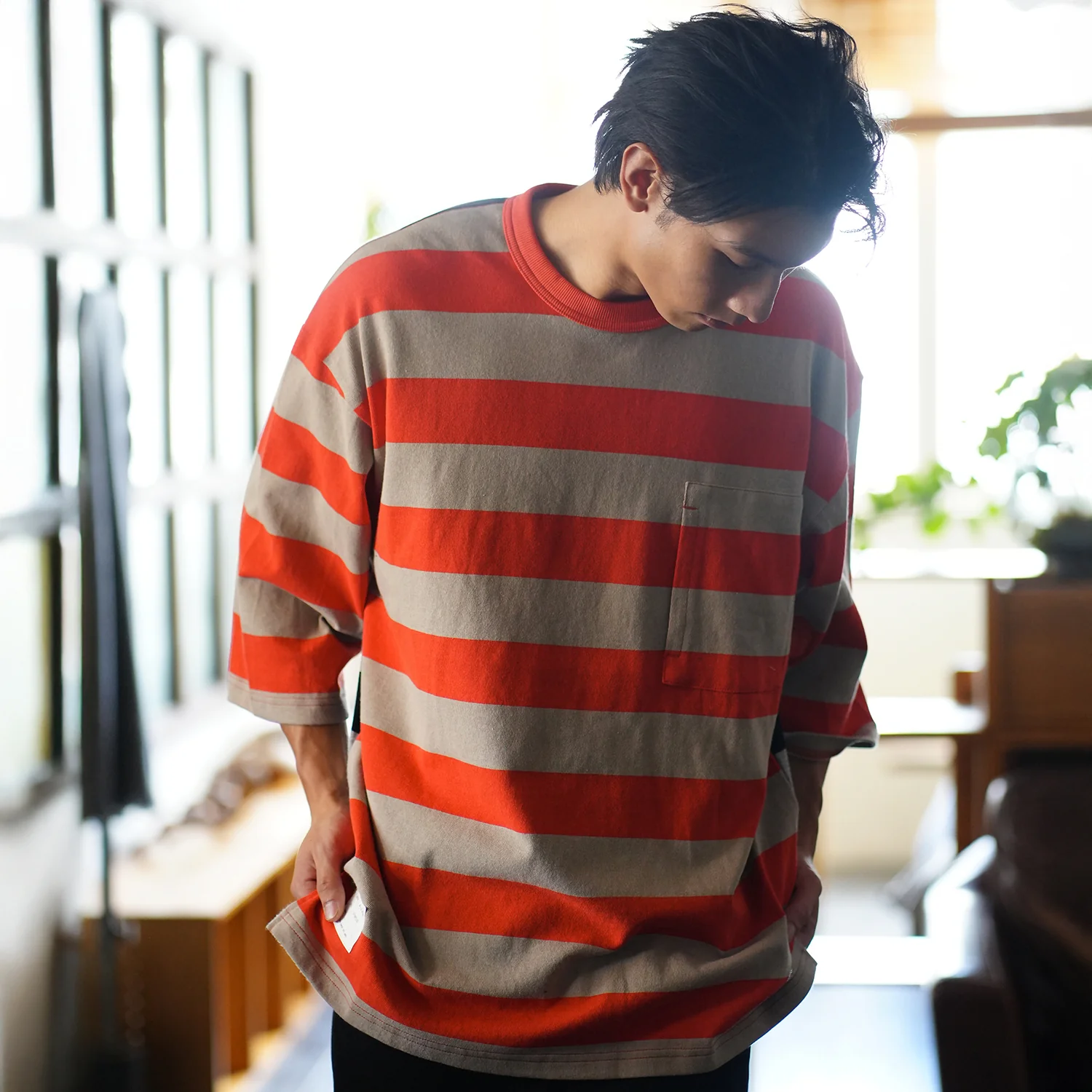 Sale, Tee